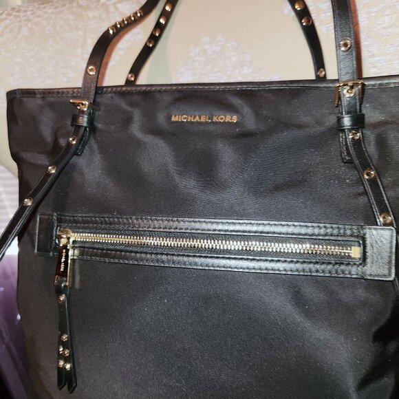 MICHAEL Michael Kors Leila Large Nylon Tote Bag NWOT - Picture 3 of 12